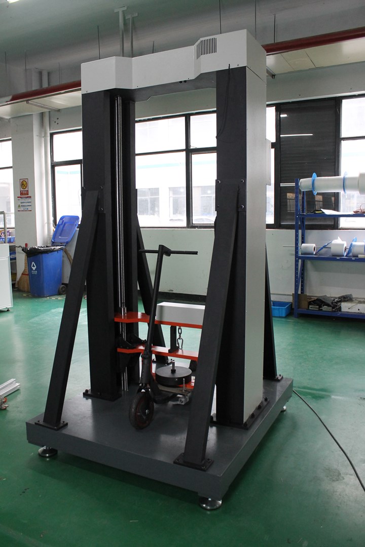 江蘇力高滑板車多功能沖擊試驗(yàn)機(jī)交付福建客戶 江蘇力高滑板車多功能沖擊試驗(yàn)機(jī)交付福建客戶